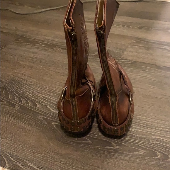 Freebird - Picture 3 of 5